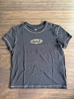 Nike Cheetah Print T Shirt M
